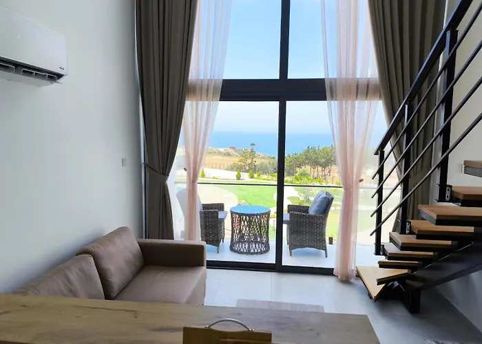 Apartmán Two Bedroom, Two Bathroom Luxury Loft In North Cyprus Esentepe