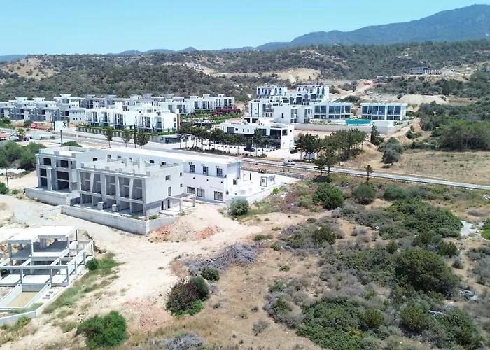Two Bedroom, Two Bathroom Luxury Loft In North Cyprus Esentepe Apartmán *